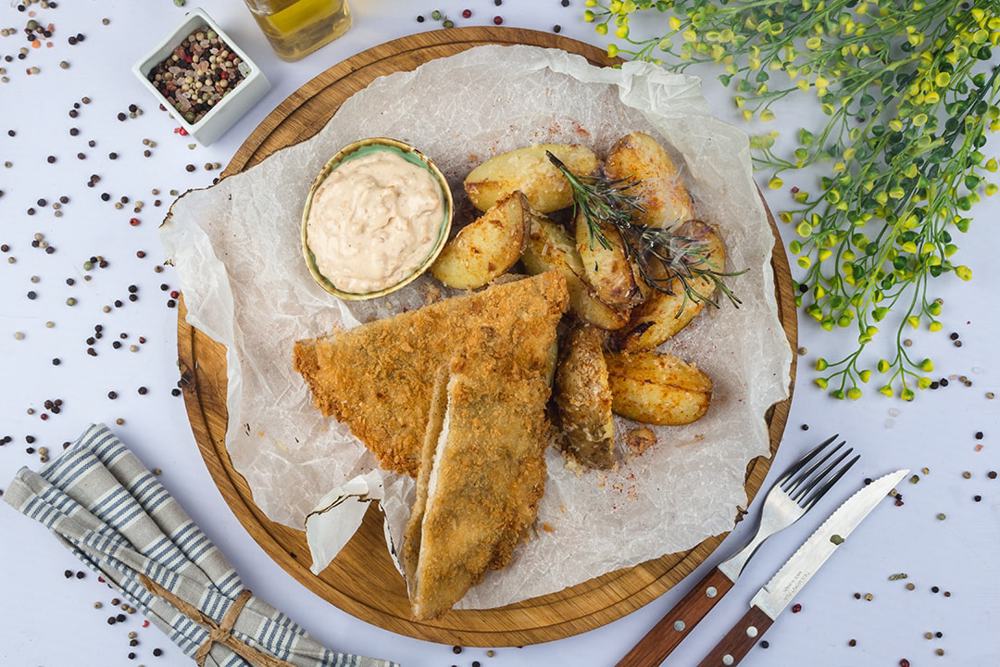 buy Candles Bloody Schnitzel de curcan in panko, cartofi la tigaie cu parmezan si paprika afumata si sos de maioneza cu ceapa caramelizata Ingrediente curcan, cartofi albi, sare Fel Principal buy Candles Bloody Schnitzel de curcan in panko, cartofi la tigaie cu parmezan si paprika afumata si sos de maioneza cu ceapa caramelizata Ingrediente curcan, cartofi albi, sare Fel Principal